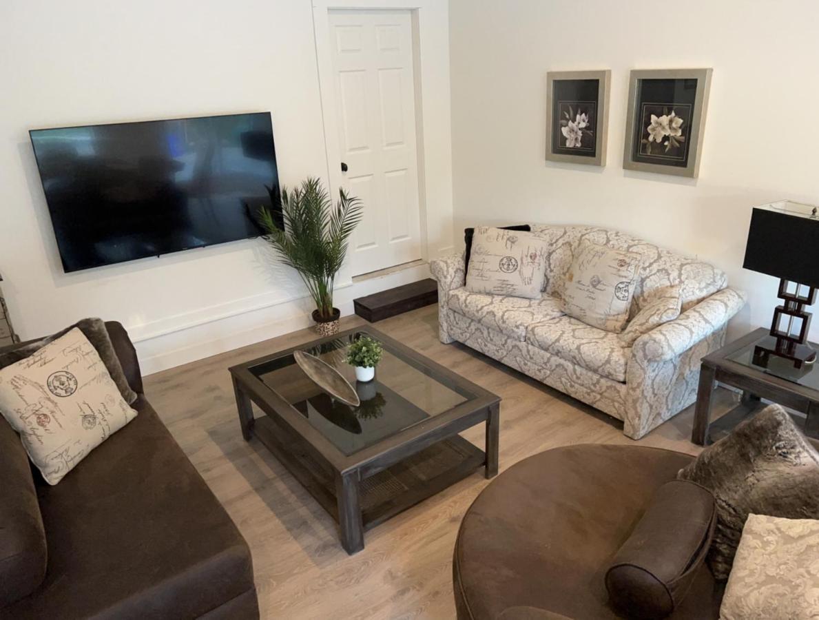 Country Home, Sleeps 6 Pets Friendly Port Alberni Ngoại thất bức ảnh